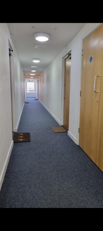 Spacious London Apartment 5 Min Walk To Leytonstone Underground Station And 5 Stops To Zone 1 Exterior photo